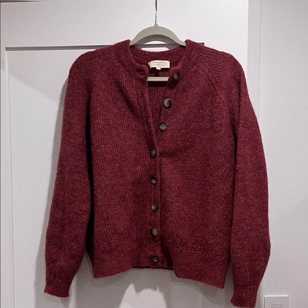 Sezane Othello rosewood medium matte buttons
